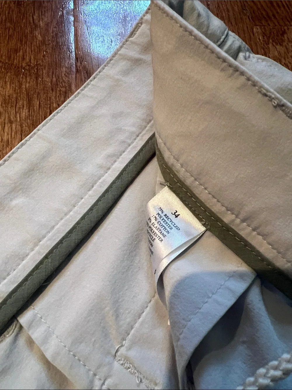 Faherty men’s 34 shorts NEW— NEEDS A ZIPPER